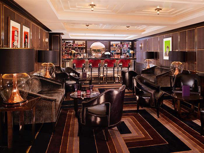 Manetta’s Bar - Thumbnail 2