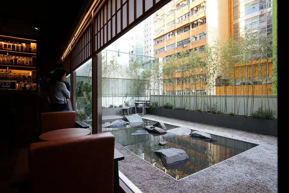 Mizunara: The Library, bar in Hong Kong (photo 1)