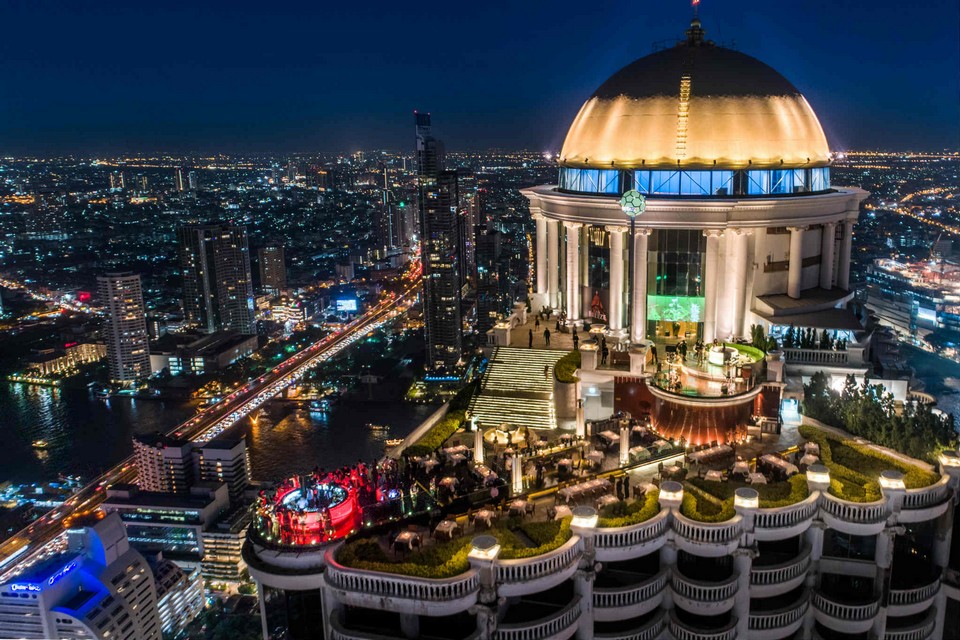 Sky Bar at Lebua - Thumbnail 2