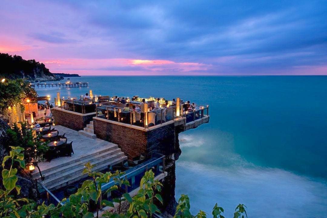 Rock Bar - Image 1