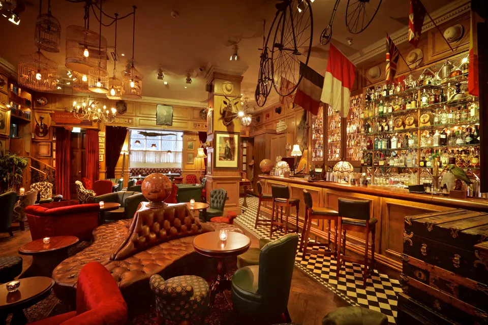 Mr Fogg’s Residence, bar in London (photo 1)