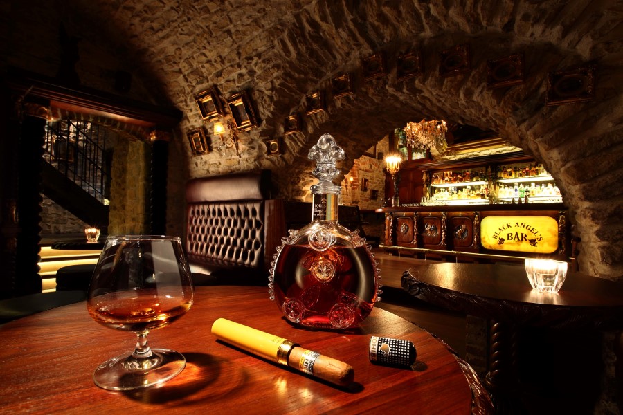 Black Angel’s Bar - Thumbnail 2