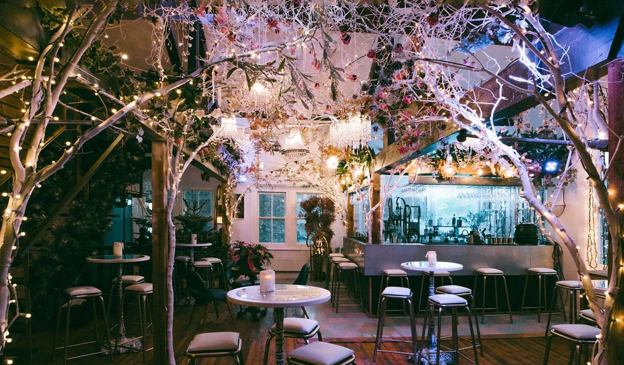 The Hockley Arts Club - Image 1