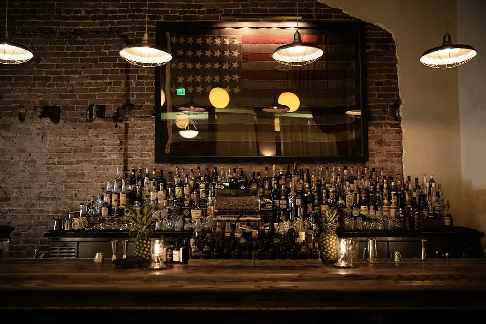 Union Lodge No. 1, bar in Denver (photo 1)