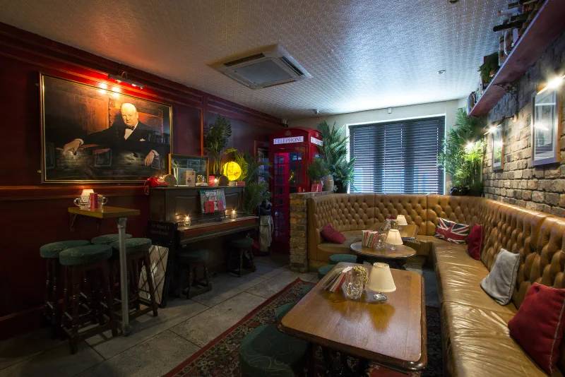 Her Majesty’s Secret Service - Thumbnail 2