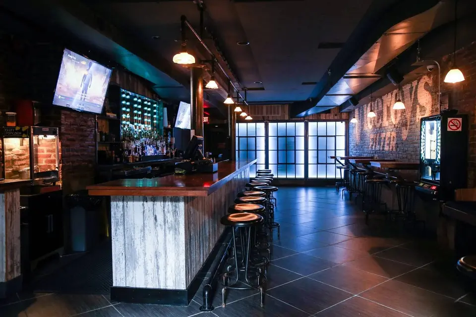 Kingfisher, bar in Washington Dc (photo 1)