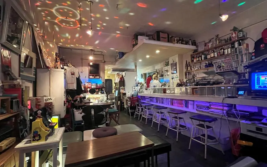 8bit Cafe, bar in Tokyo (photo 1)