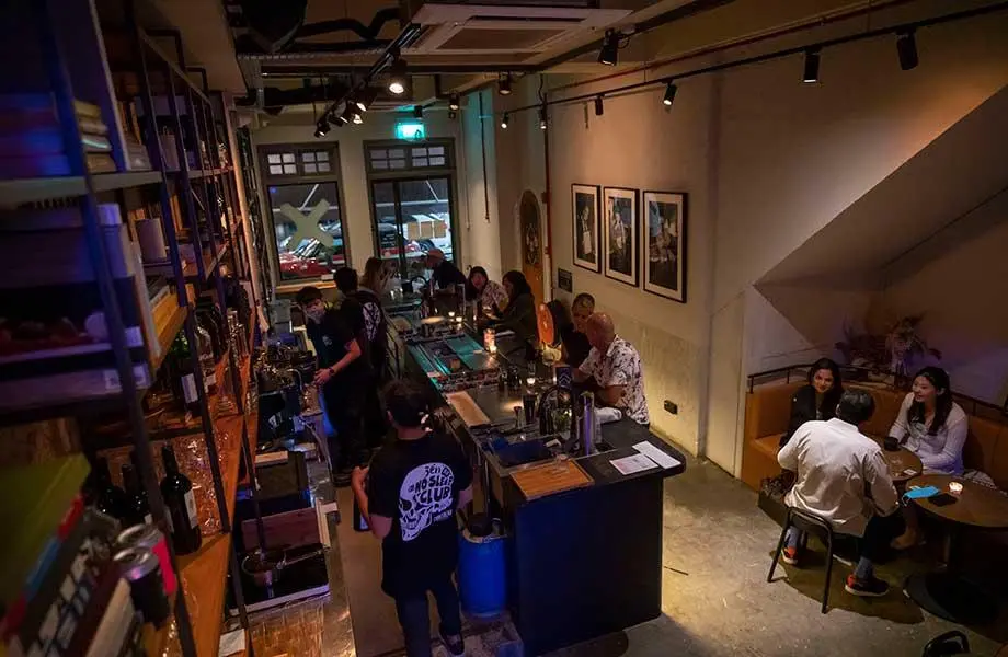 No Sleep Club, bar in Singapore (photo 1)