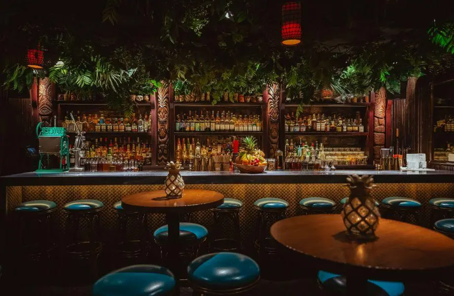 The Bamboo Room, bar in Chicago (photo 1)