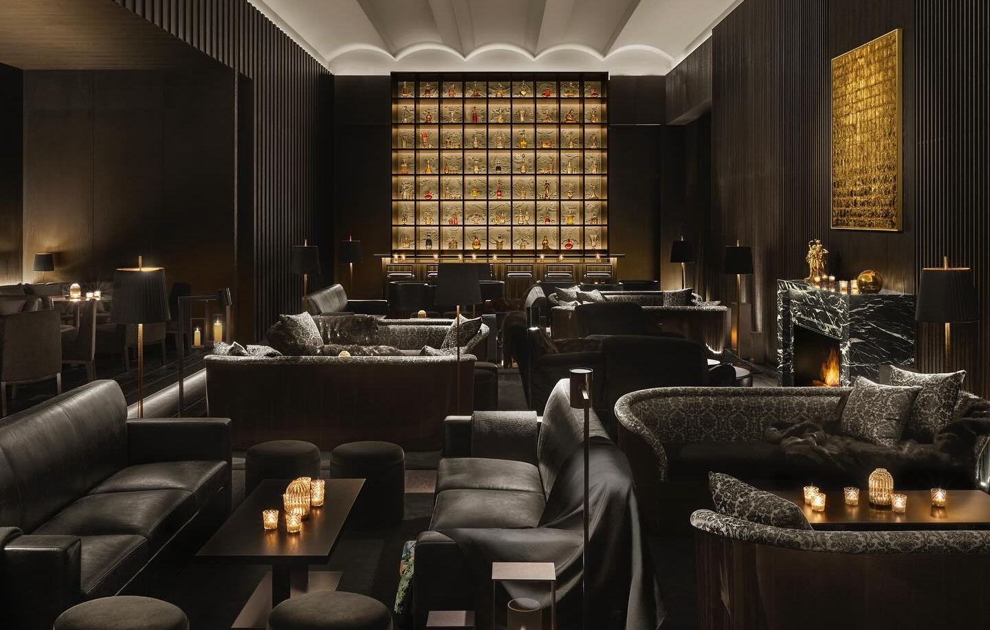 Gold Bar at EDITION - Image 1