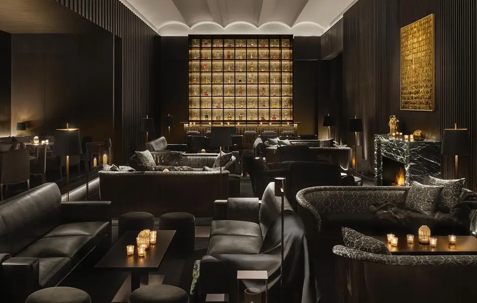 Gold Bar at EDITION, bar in Tokyo (photo 1)