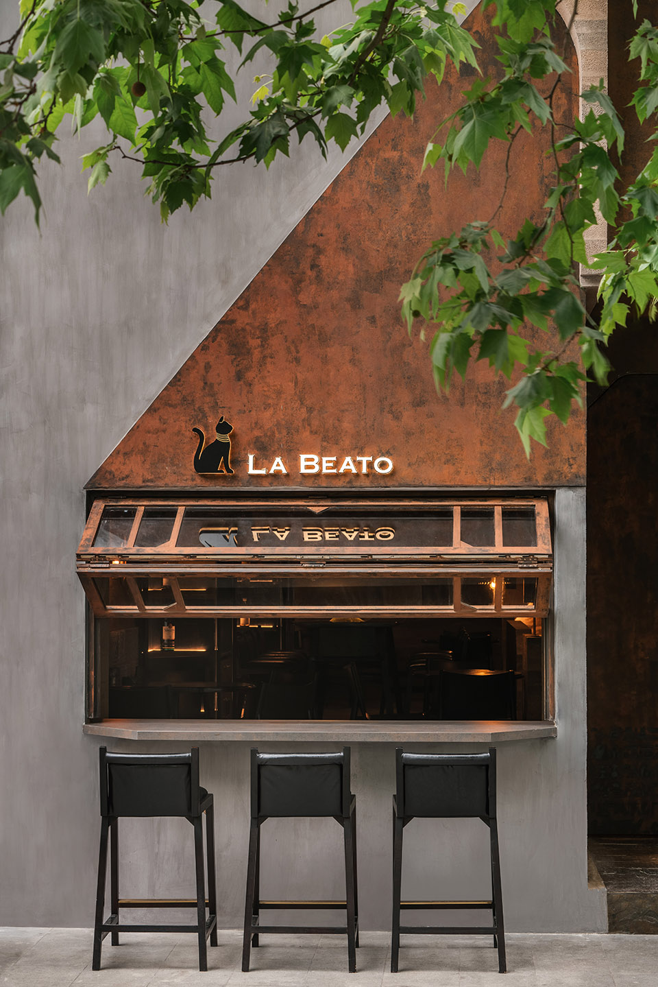 La Beato - Thumbnail 2