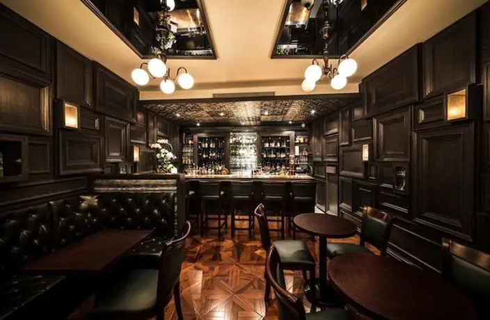 Speak Low, bar in Shanghai (photo 1)