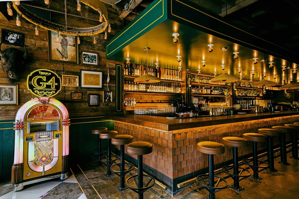 Daisy Margarita Bar, bar in Los Angeles (photo 1)