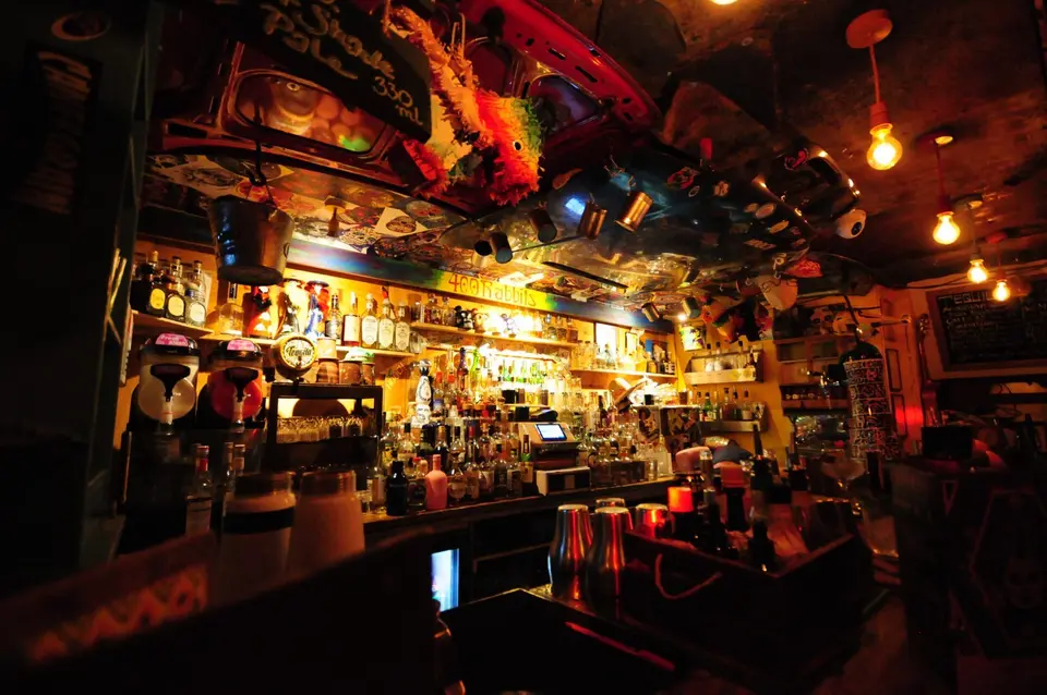 400 Rabbits, bar in Nottingham (photo 1)