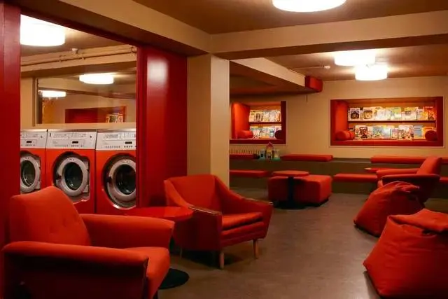 The Laundromat Café, bar in Reykjavik (photo 1)