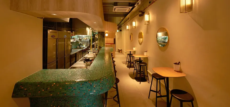 Native, bar in Singapore (photo 1)
