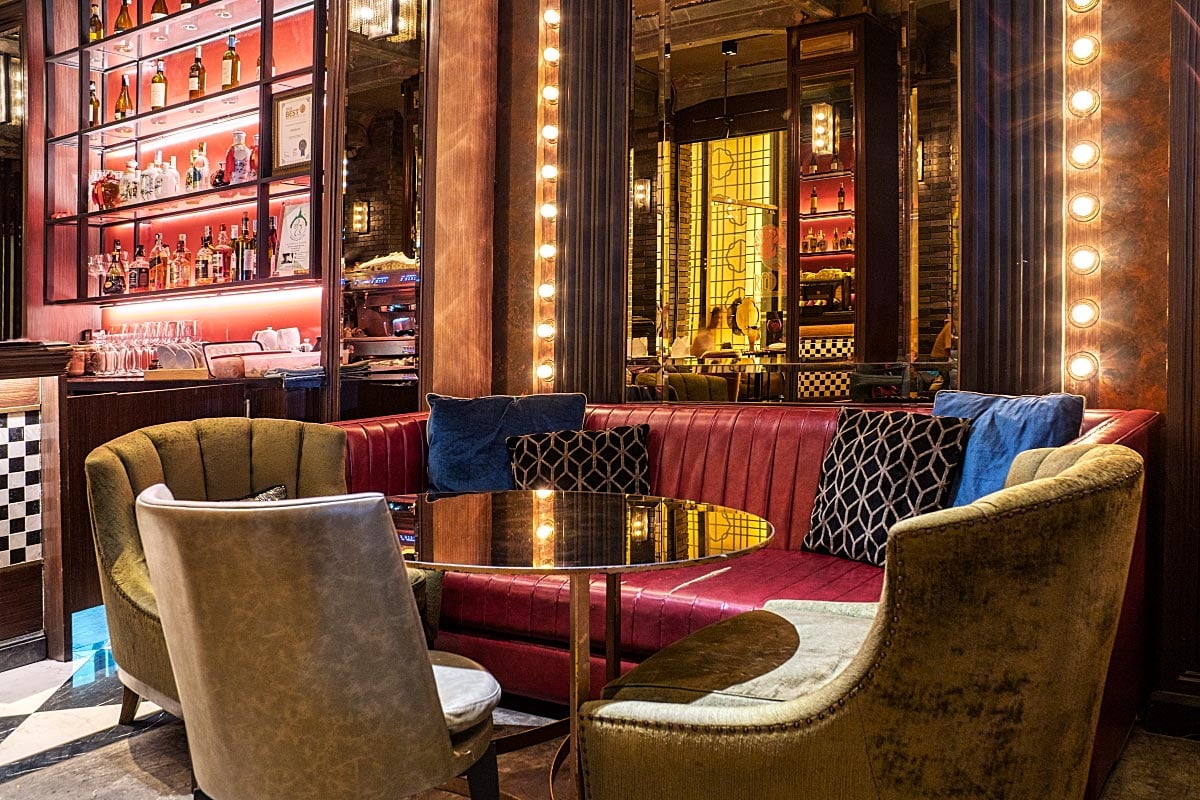 Red Rose - Thumbnail 2