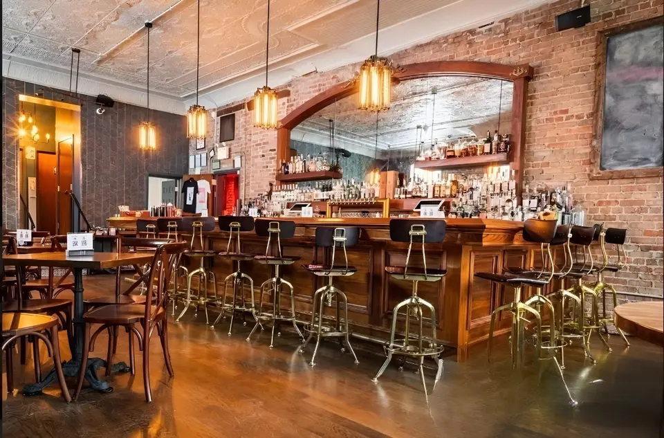 Osito’s Tap, bar in Chicago (photo 1)