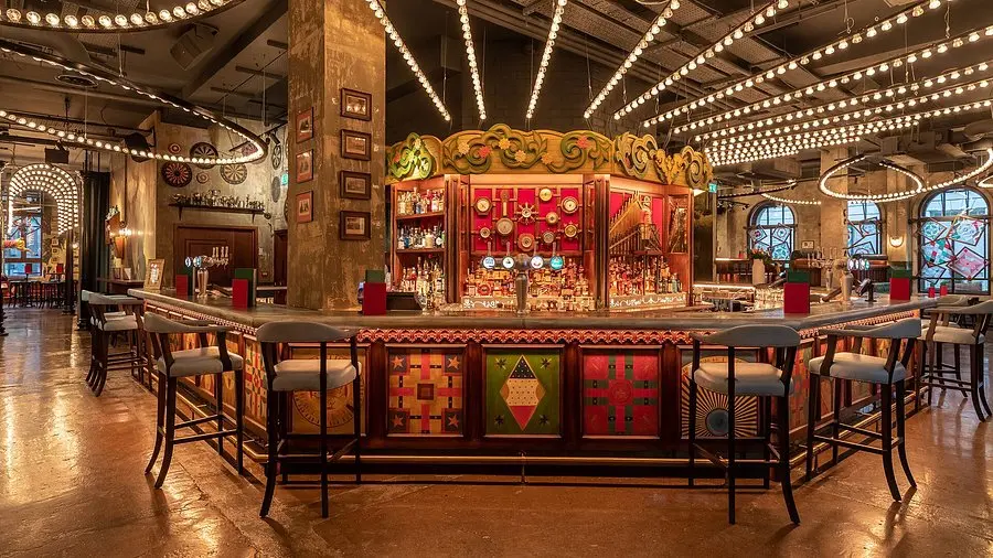 Flight Club, bar in Manchester (photo 1)