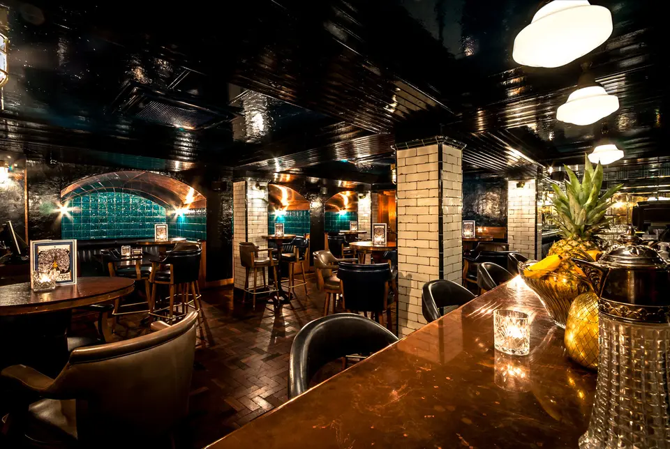 Hawksmoor Bar (Wood Wharf), bar in London (photo 1)