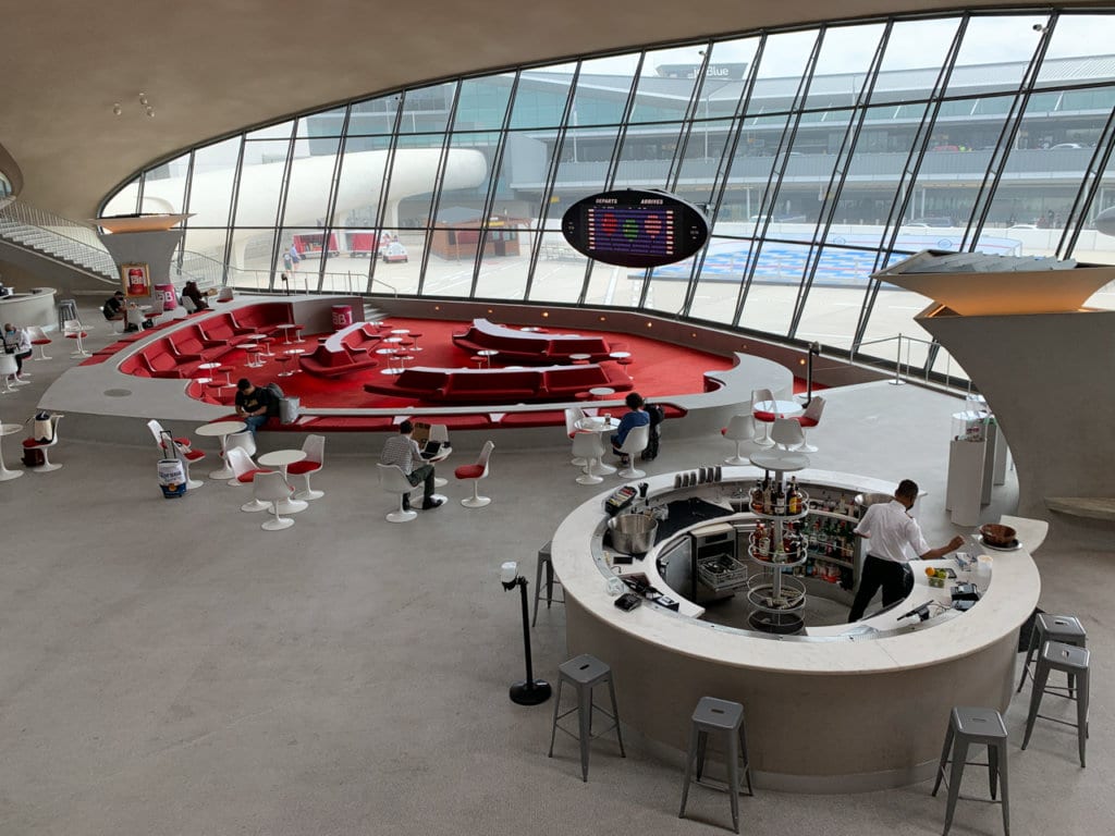 The Sunken Lounge (TWA Hotel) - Thumbnail 2