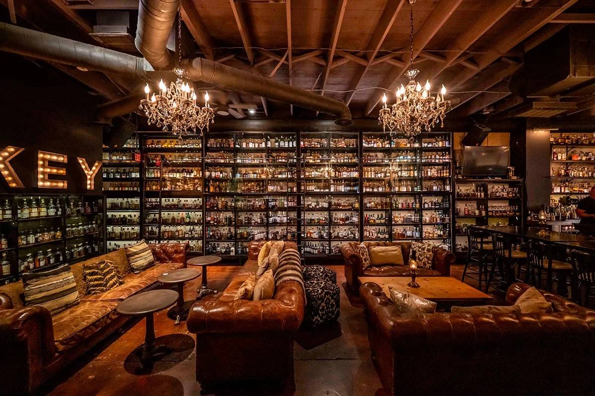 Whiskey House - Thumbnail 2