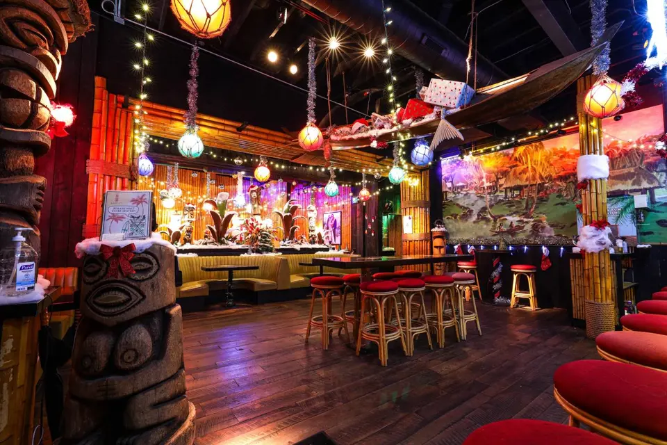 Adrift, bar in Denver (photo 1)