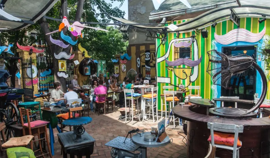 Blaznavac Cafe-Bar, bar in Belgrade (photo 1)