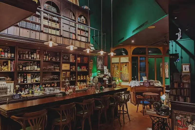 Antique Bar 1900, bar in Taipei (photo 1)