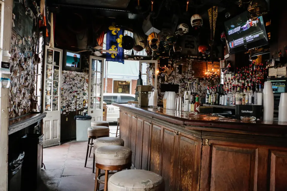 The Old Absinthe House, bar in New Orleans (photo 1)