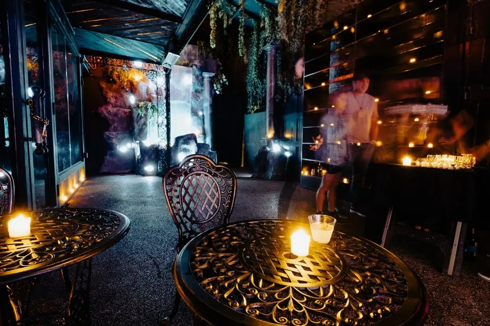 The Obscure, bar in Los Angeles (photo 1)