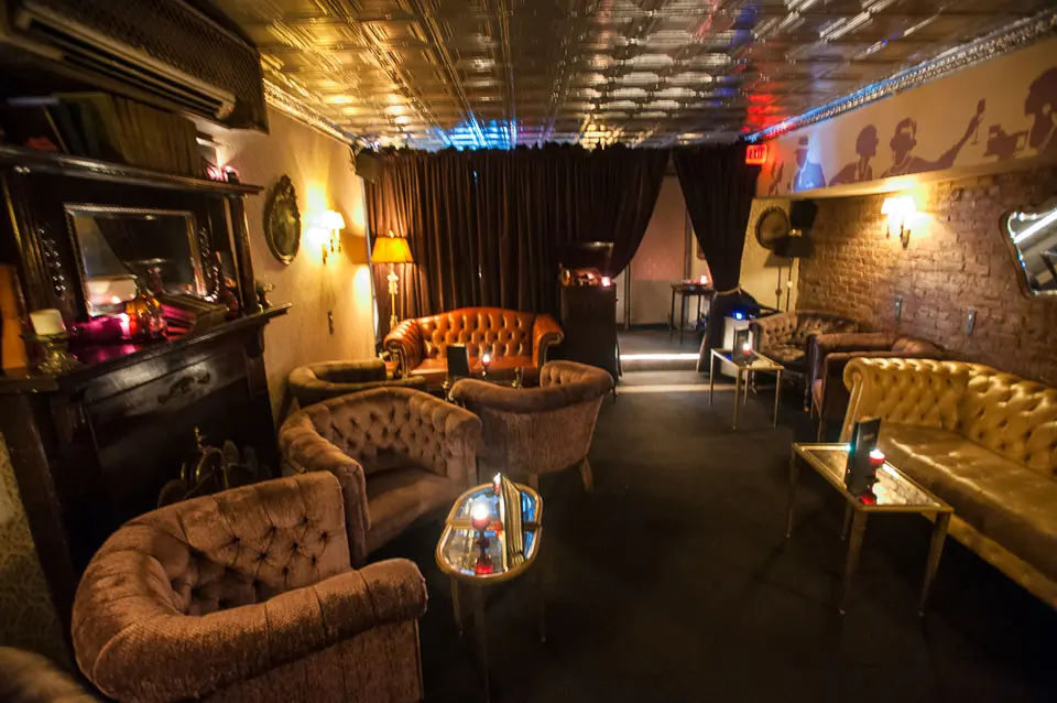 Raines Law Room, bar in New York City (photo 1)