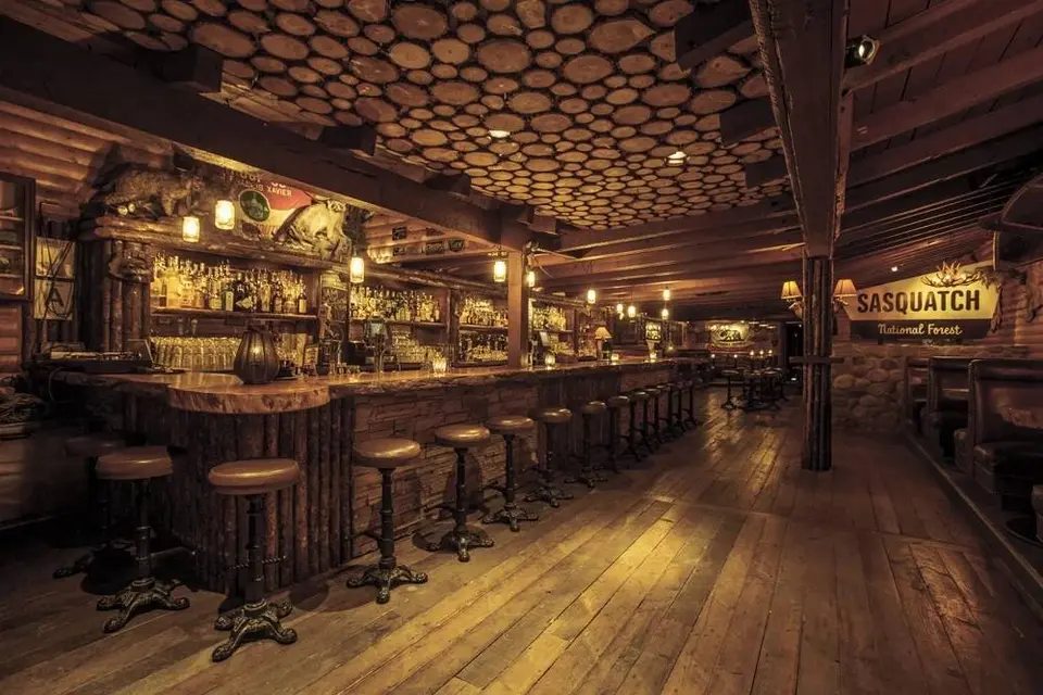 Bigfoot Lodge, bar in Los Angeles (photo 1)