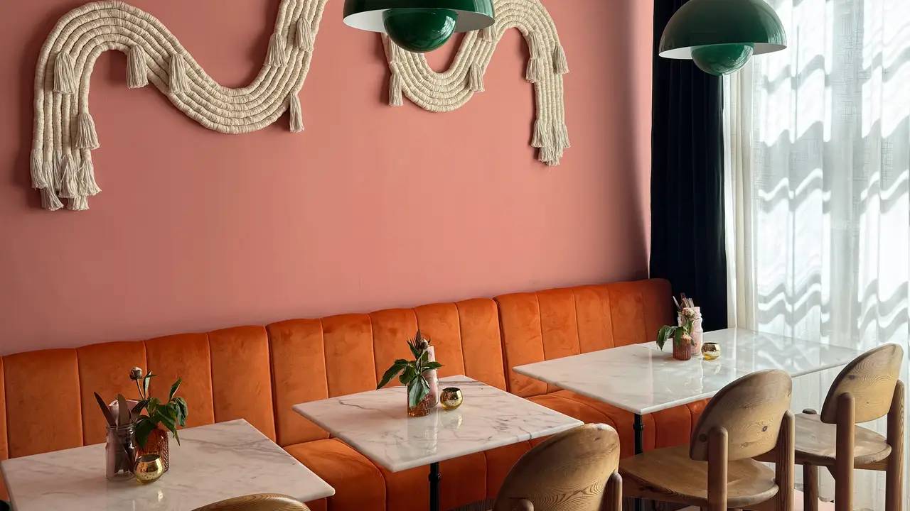 Jane & the jam - Thumbnail 2