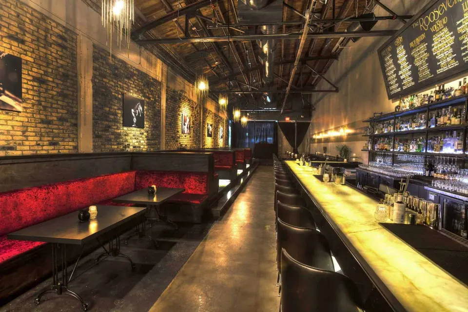 The Roosevelt Room, bar in Austin (photo 1)