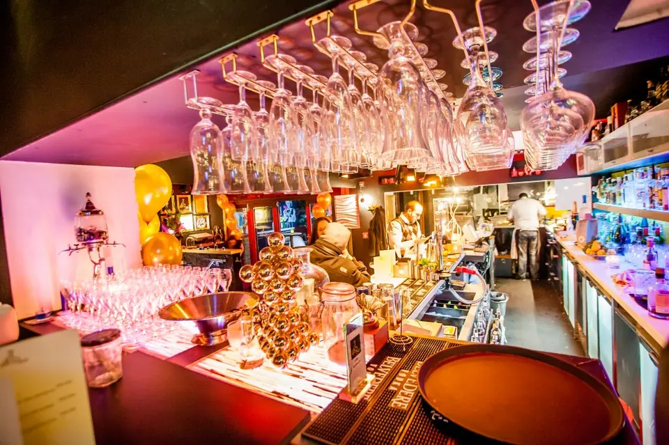 Lab 22, bar in Cardiff (photo 1)
