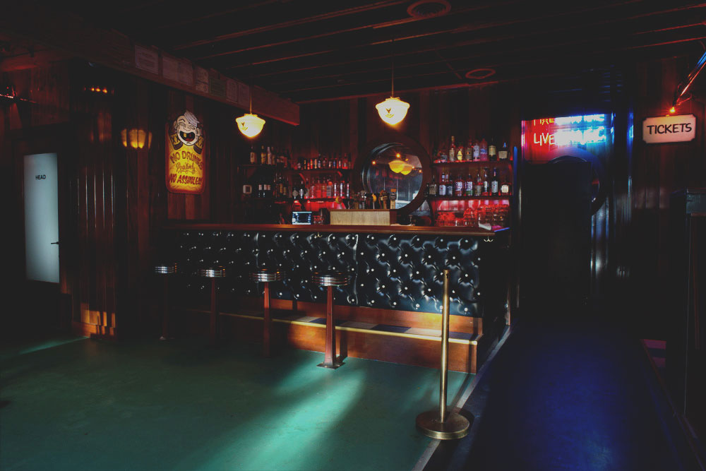 Sunset Tavern - Image 1