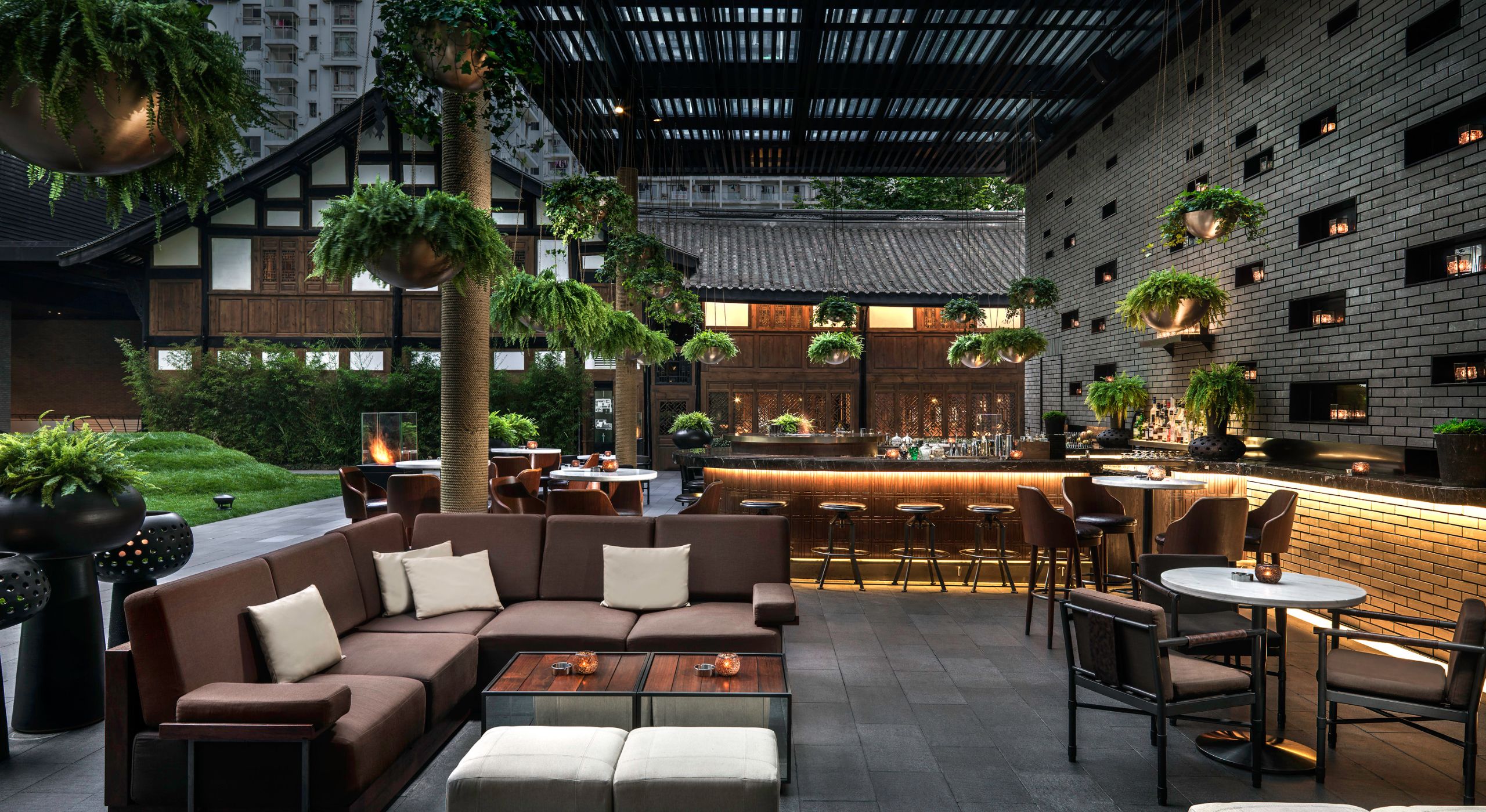 Jing Bar & Lounge - Image 1