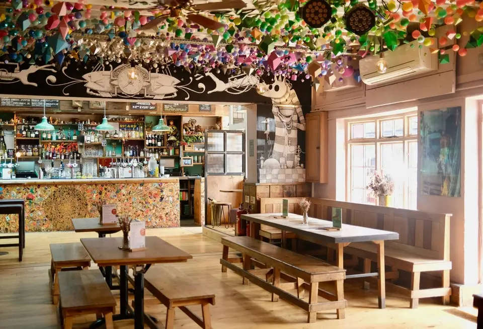 The Gallimaufry, bar in Bristol (photo 1)