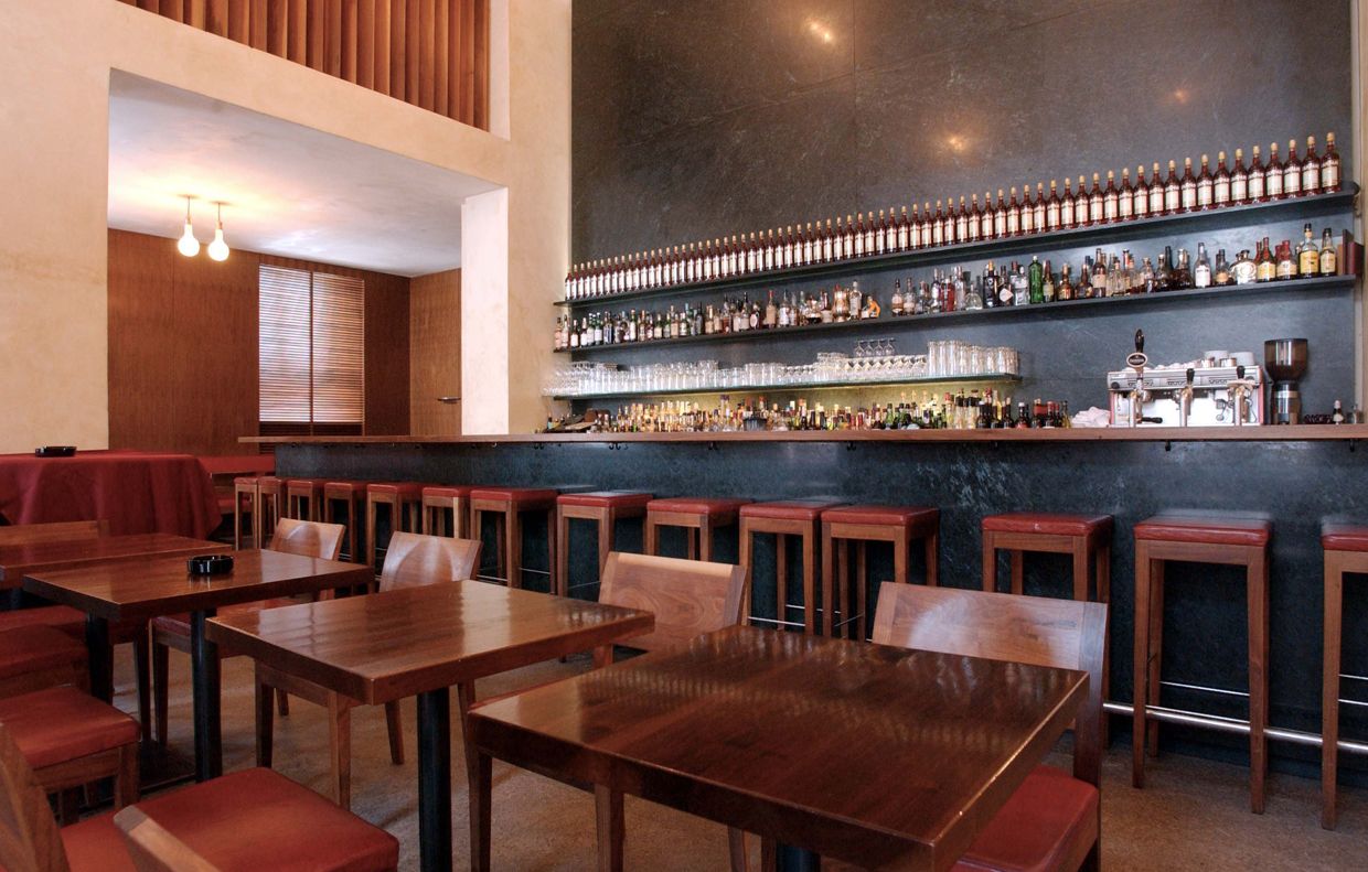 Schumann’s Bar - Thumbnail 2