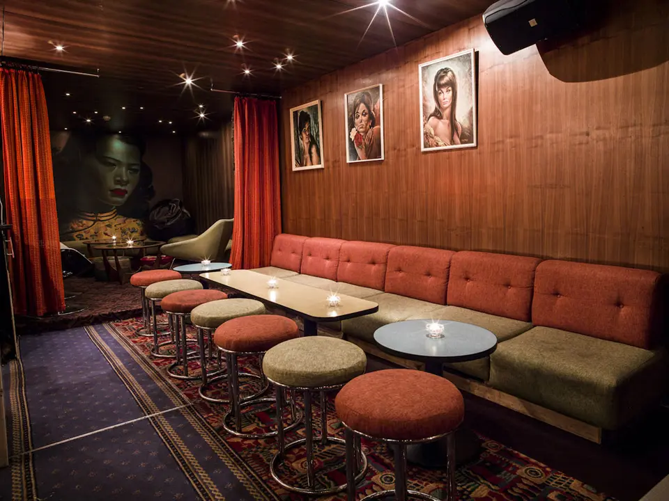 Trailer Happiness, bar in London (photo 1)