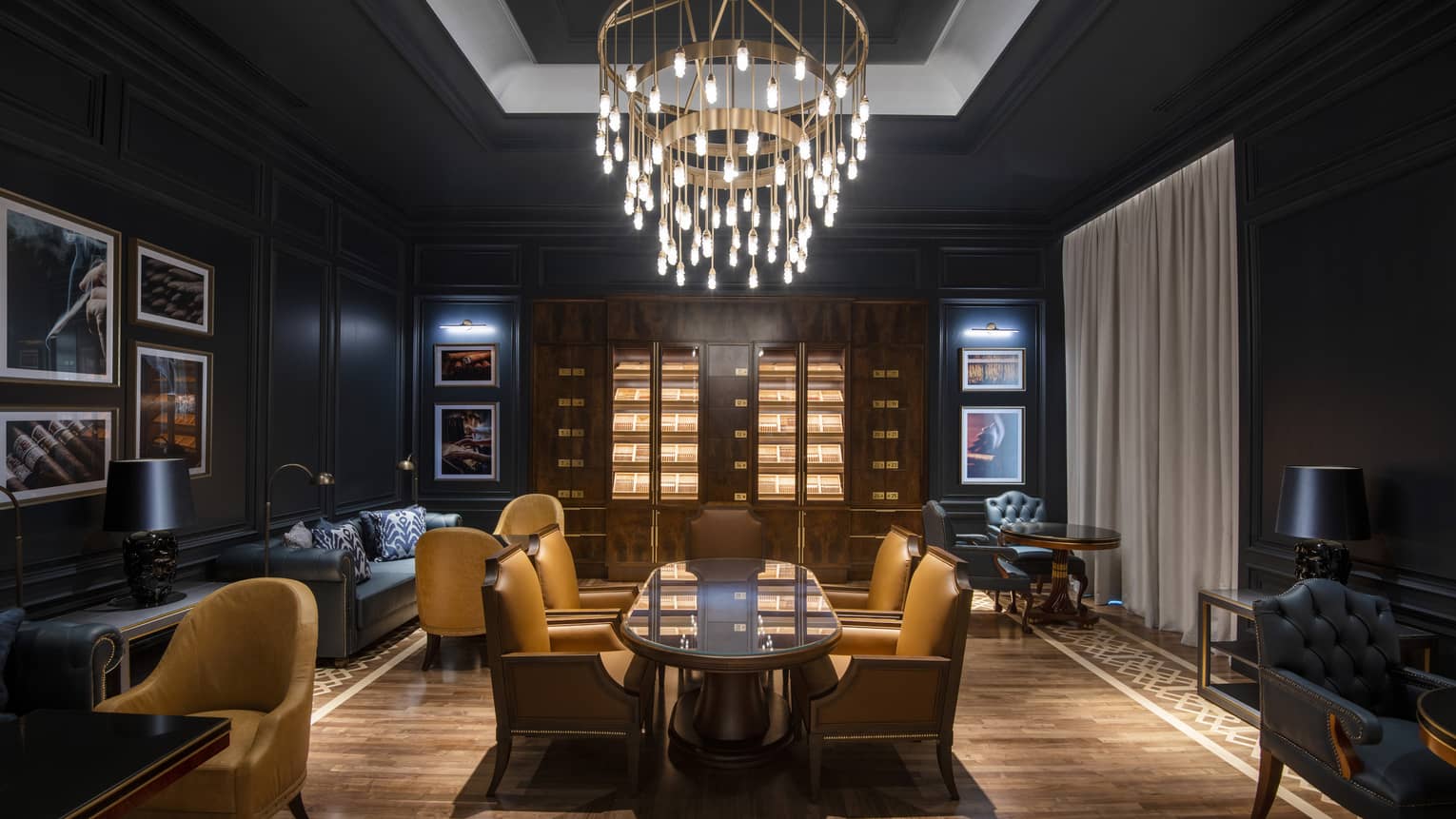 Library Lounge - Image 1