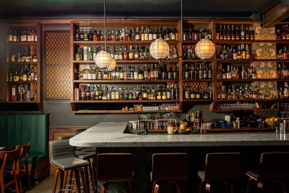 Scotch Lodge, bar in Portland (photo 1)
